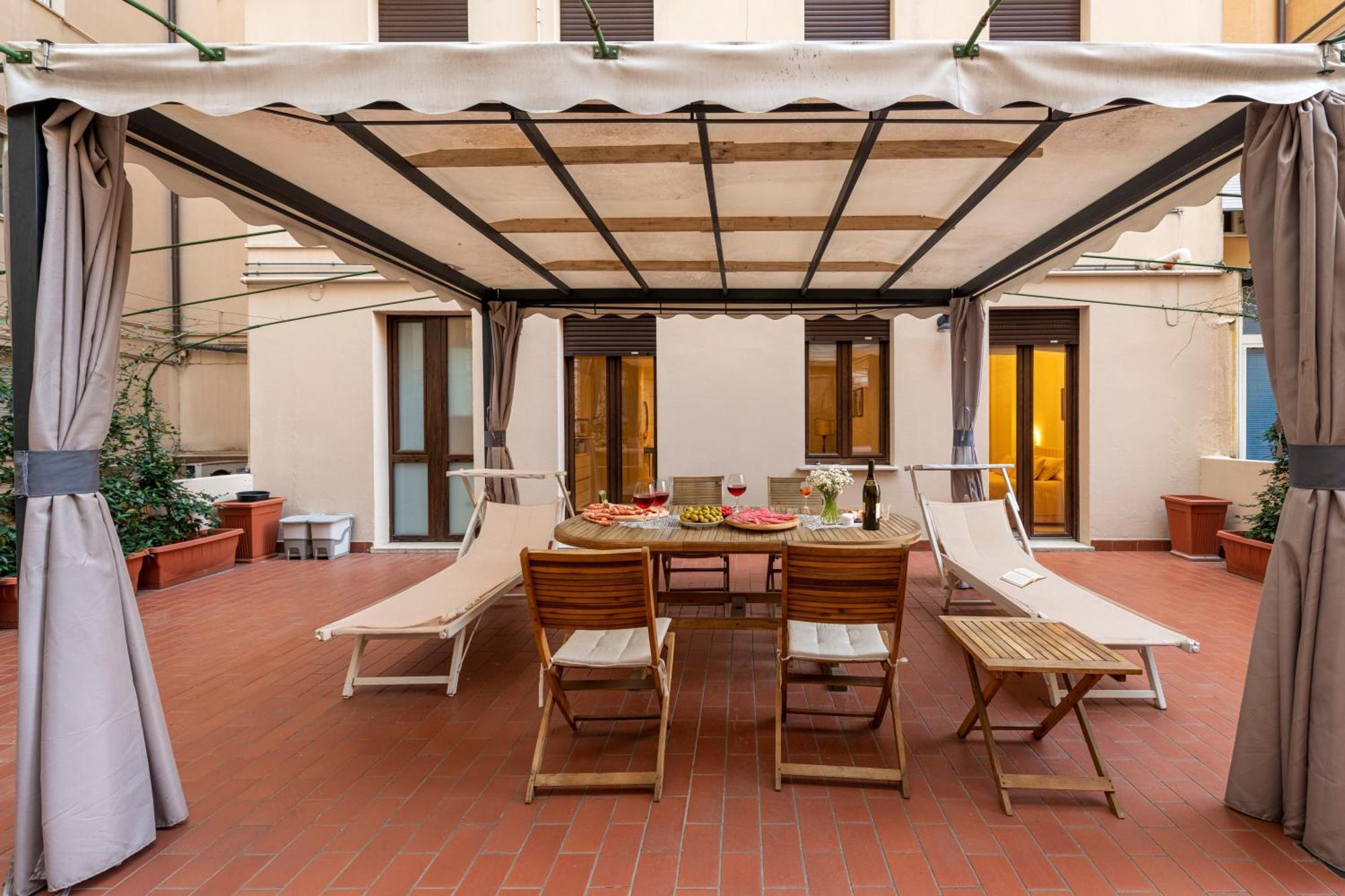 Casa Del Teatro Appartamento Con Splendida Terrazza Di Fronte Al Teatro Rossini Pesaro Eksteriør billede